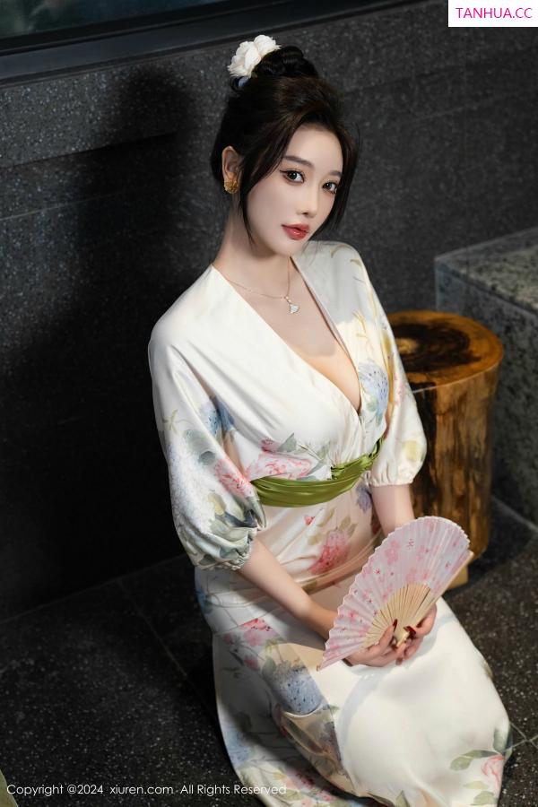 杨晨晨 sugar小甜心CC [XiuRen]高清写真图 2024.11.19 No.9470 杨晨晨Yome 丝袜美腿第23张图片